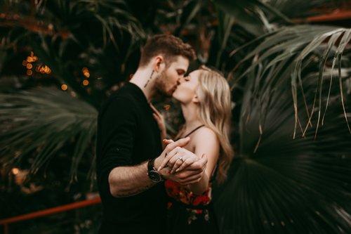 mobile - carousel-hero-element image-4